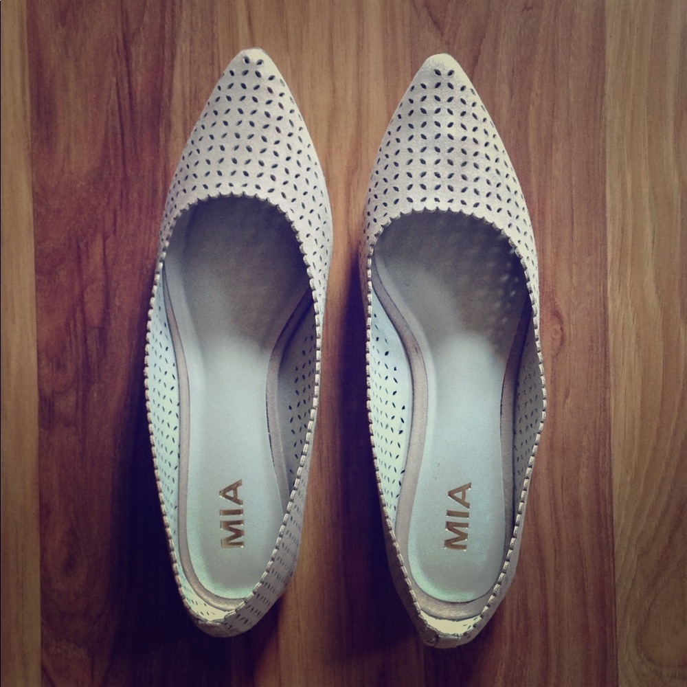 MIA Freddi Laser Cut Flat 9.5